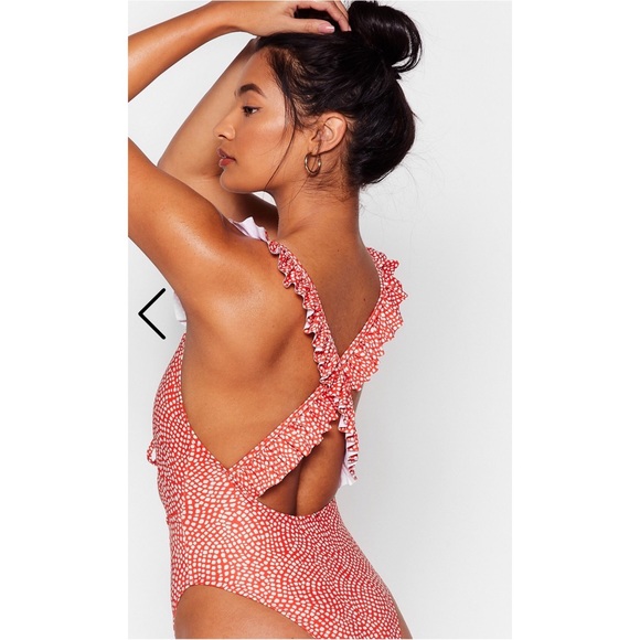 ASO Giannina Gibelli Love Is Blind Nasty Gal Wild Waters Animal Cut-Out Swimsuit - Picture 7 of 12